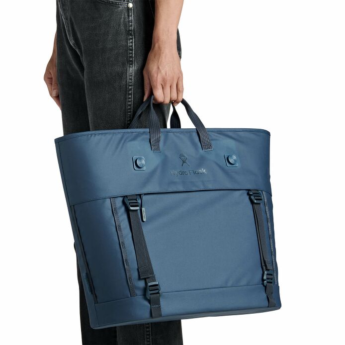carryouttm-soft-cooler-tote-30-l-x5 250815_hydro_s26_hb_14619_2.jpg